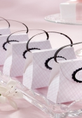 Boxes and bags wedding favors-L