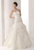 alma-novia-wedding-dress-collection-spring-summer-2012-15