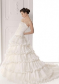 alma-novia-wedding-dress-collection-spring-summer-2012-39