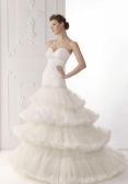 alma-novia-wedding-dress-collection-spring-summer-2012-4