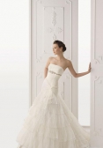 alma-novia-wedding-dress-collection-spring-summer-2012-53