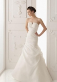 alma-novia-wedding-dress-collection-spring-summer-2012-60