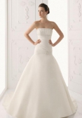alma-novia-wedding-dress-collection-spring-summer-2012-80