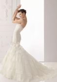 alma-novia-wedding-dress-collection-spring-summer-2012-93