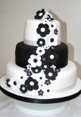 Black and white round-shaped wedding cake