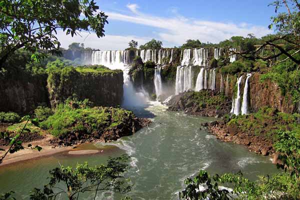 Iguazu-falls-argentina