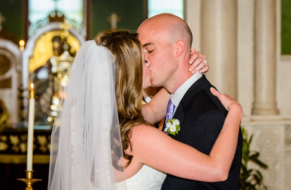 Austin-Wedding-Photographer-Ceremony-Kiss