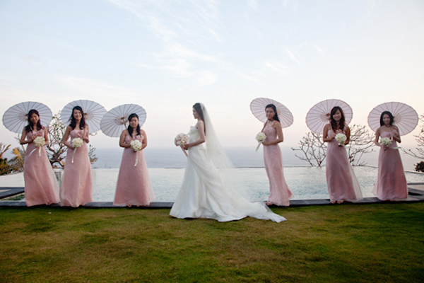 blush-bridesmaid-dresses-parasols