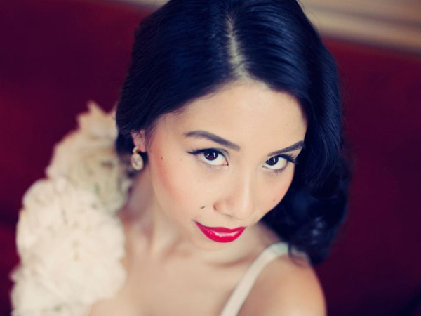 bridal-beauty-inspiration-red-lips-wedding-makeup-asian-bride