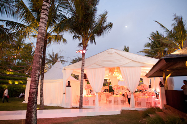 destination-wedding-tent-ceremony