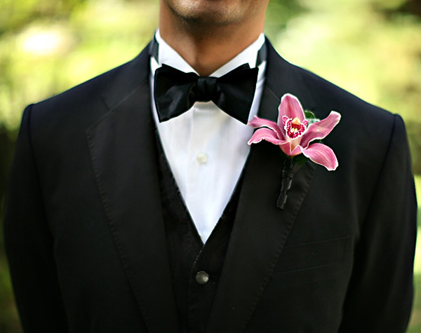 pink-orchid-boutonniere