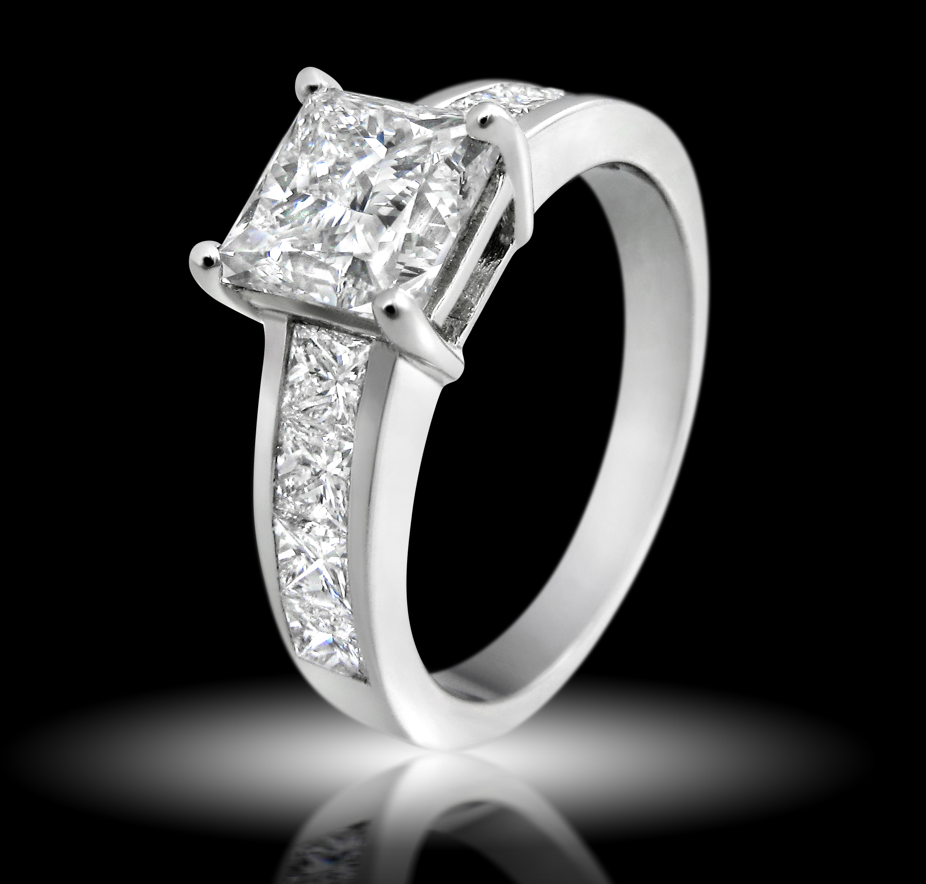 Tips on Buying Princess Cut Diamond Engagement Rings | WeddingElation