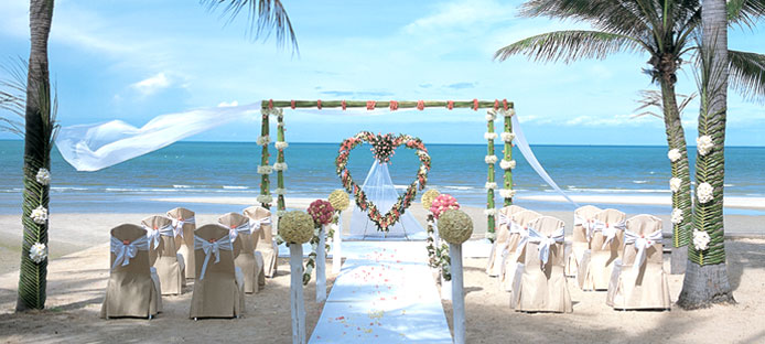 Decoration Ideas for the Beach Wedding  WeddingElation