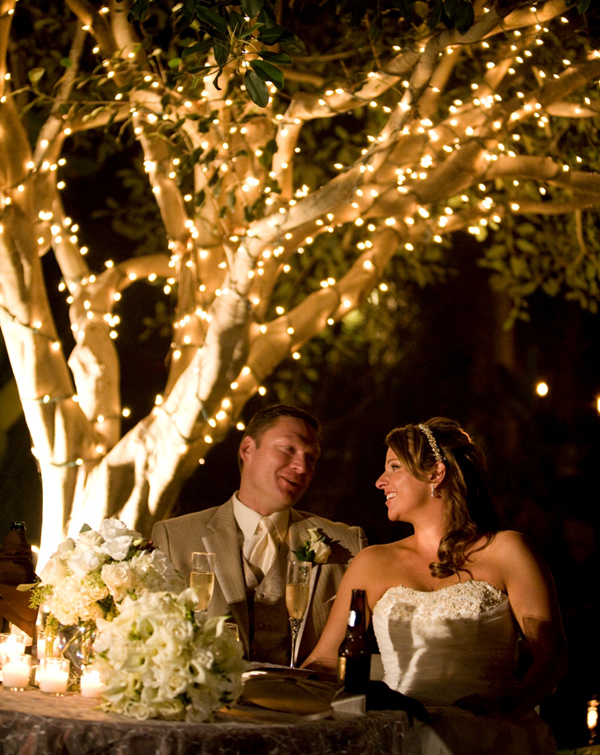 twinkle-lights-wedding-reception