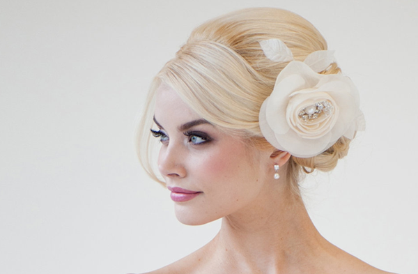 wedding-bridal-hairstyle-chignon