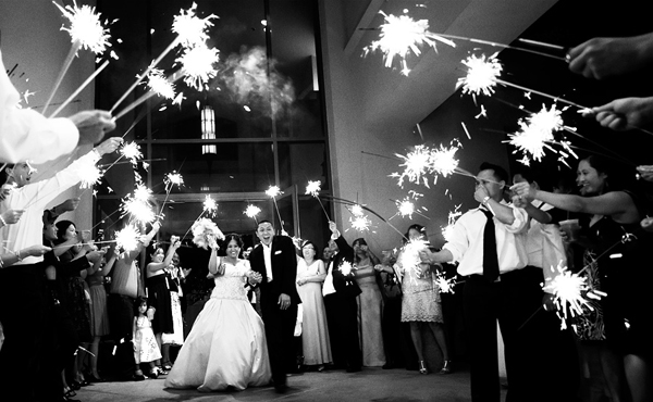 sparklers-wedding
