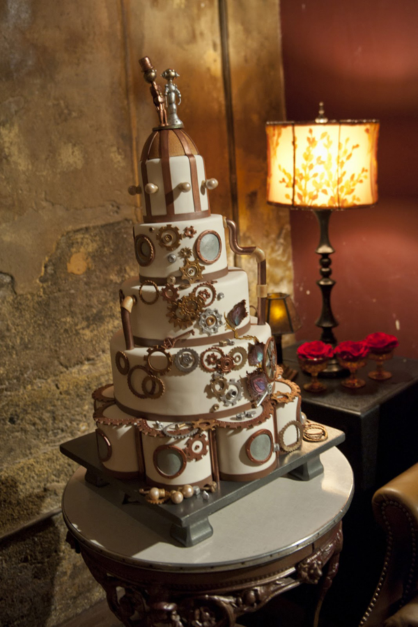 Unique-wedding-cake-ideas-9  WeddingElation
