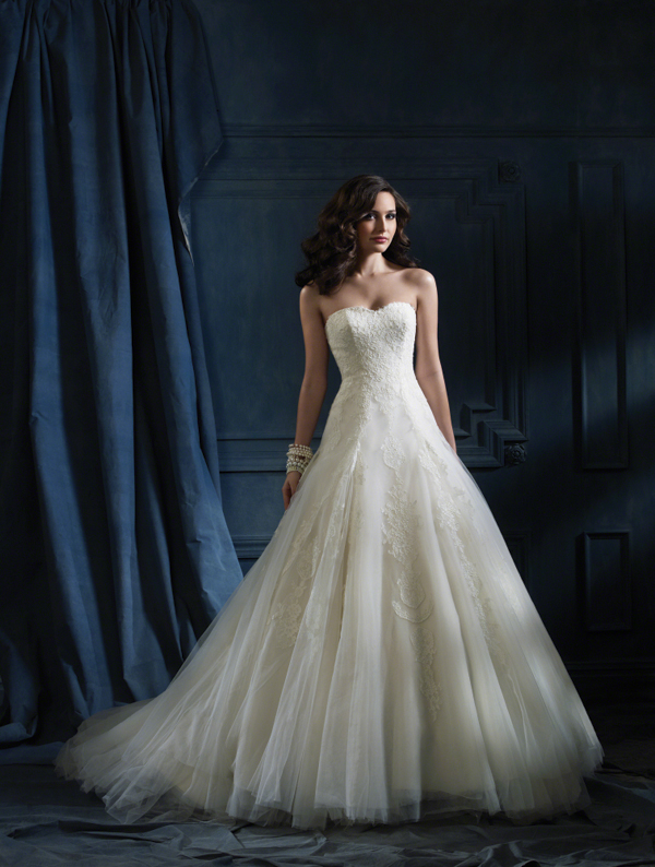 Alfred Angelo SAPPHIRE wedding gown