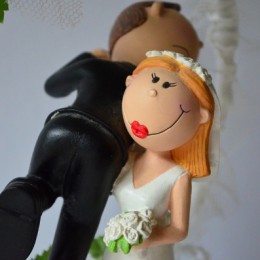 Wedding cake topping