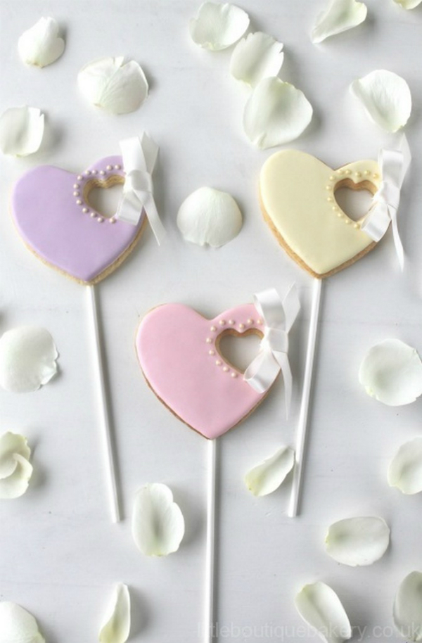Heart-shaped cookie pops