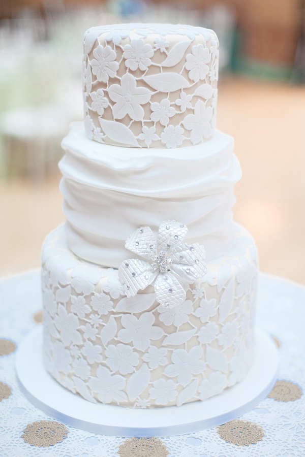 Wedding lace cake design