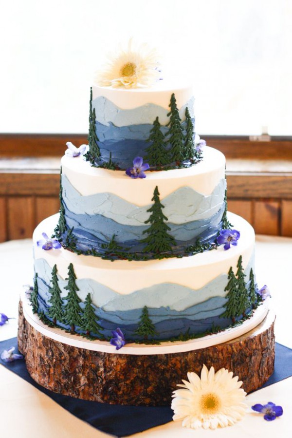 Mountain painted cake