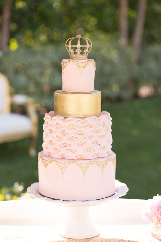 crowned wedding cake