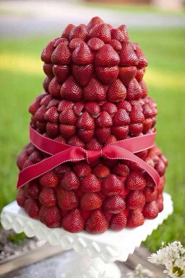 Strawberry cake